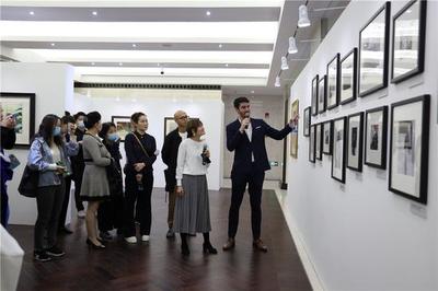 一世紀 思無極 融匯東西的藝術盛宴，紀念大師百年誕辰